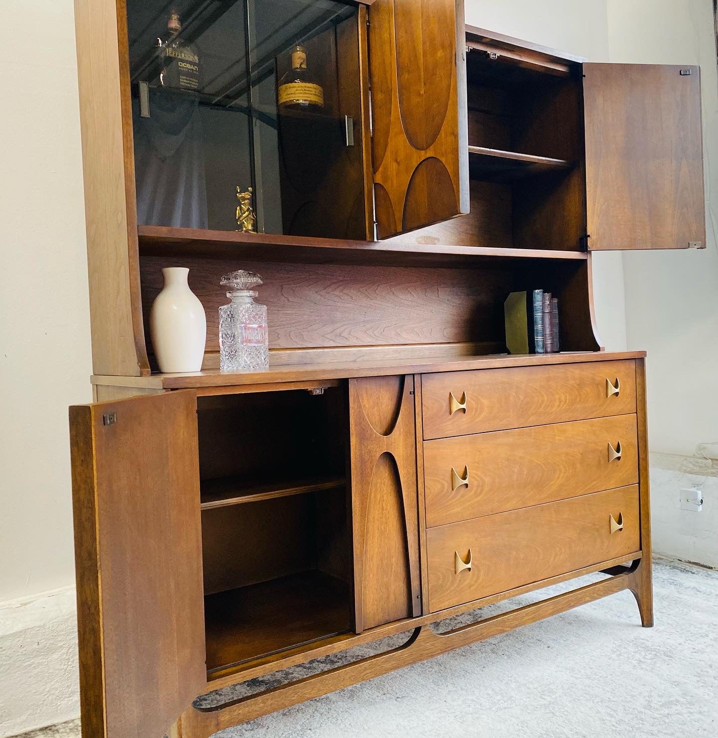 Broyhill BrasĂlia Sideboard