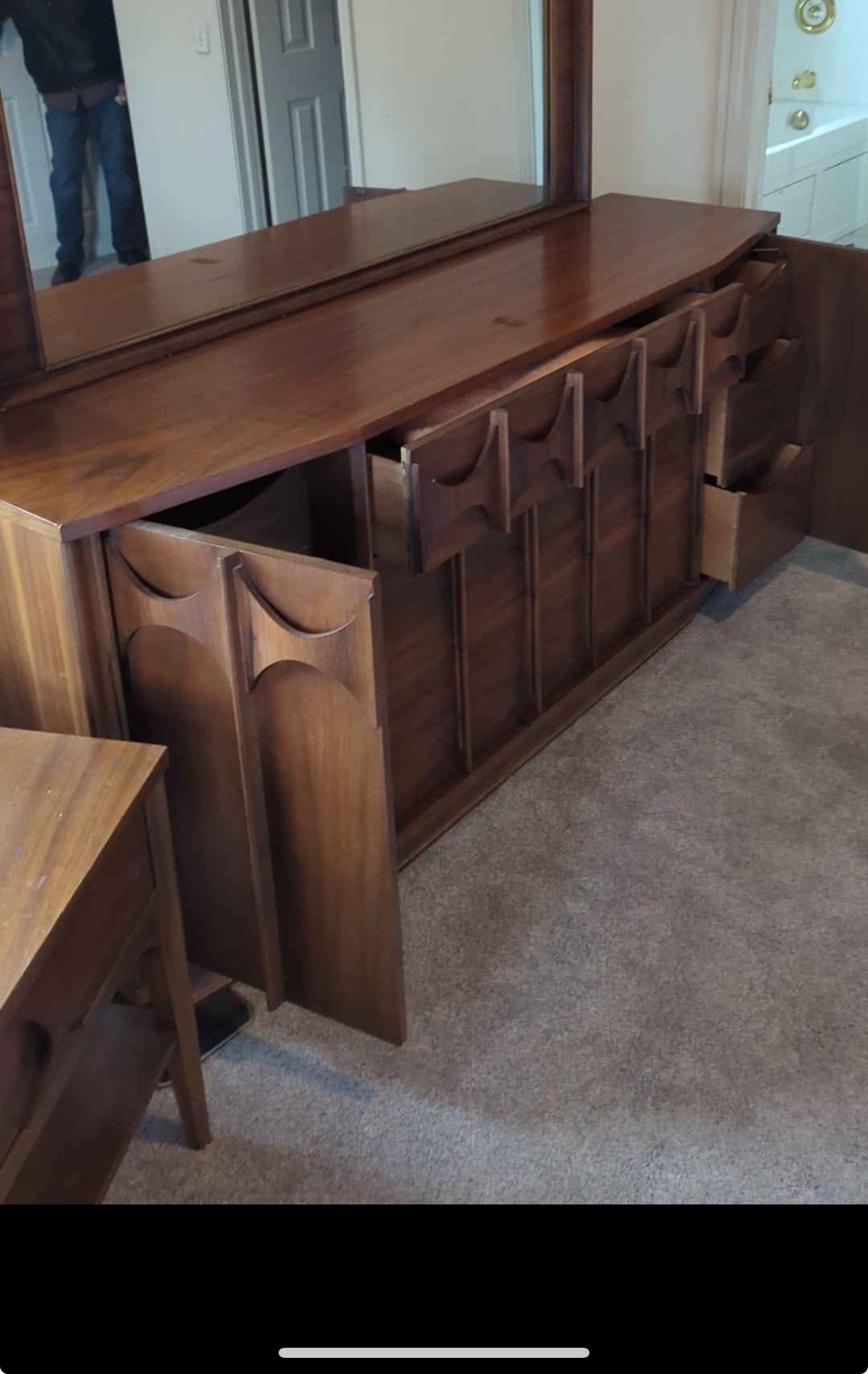 Kent Coffey Perspecta Pedestal 9 Drawer Dresser