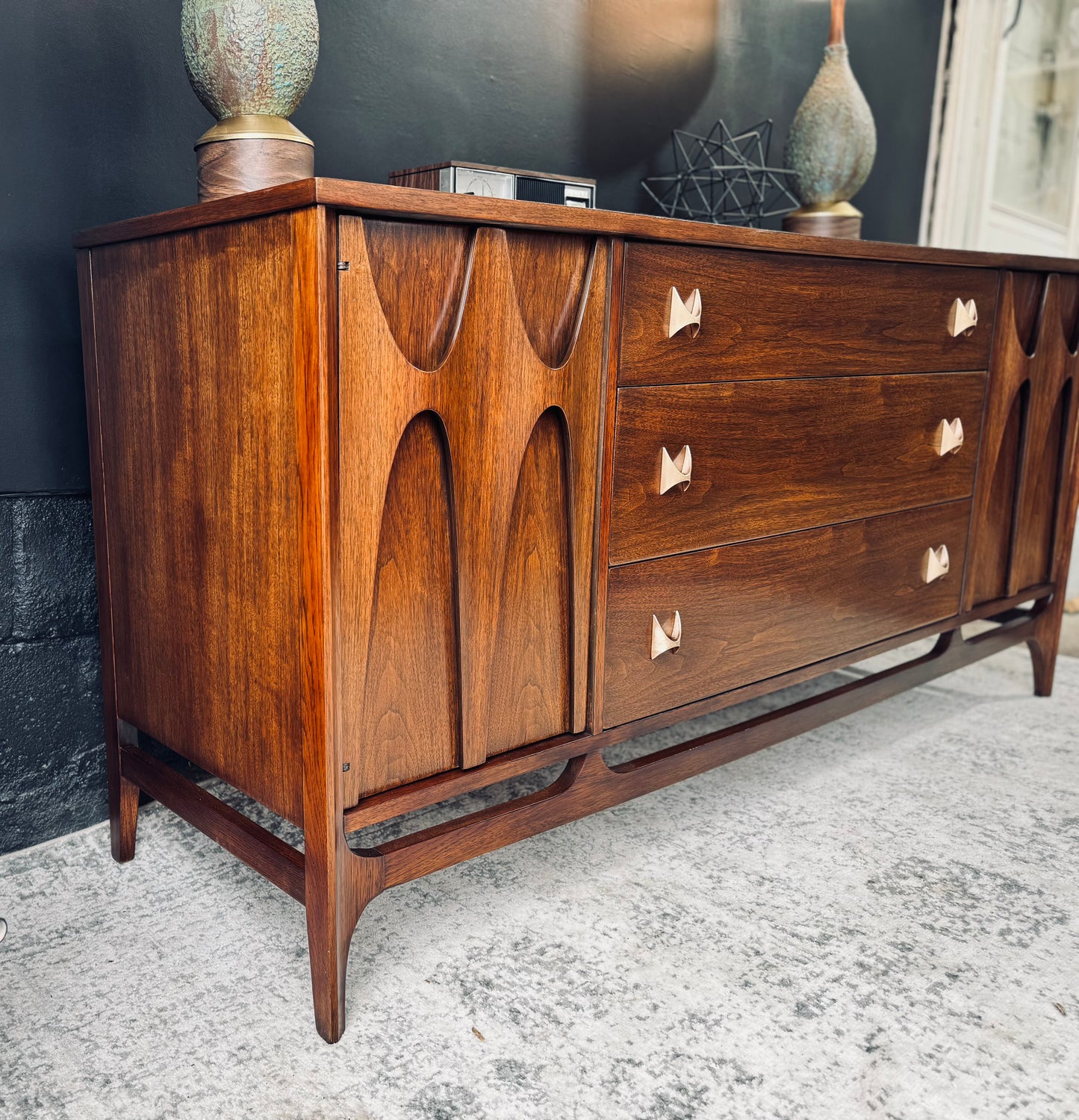 Broyhill Brasília Credenza