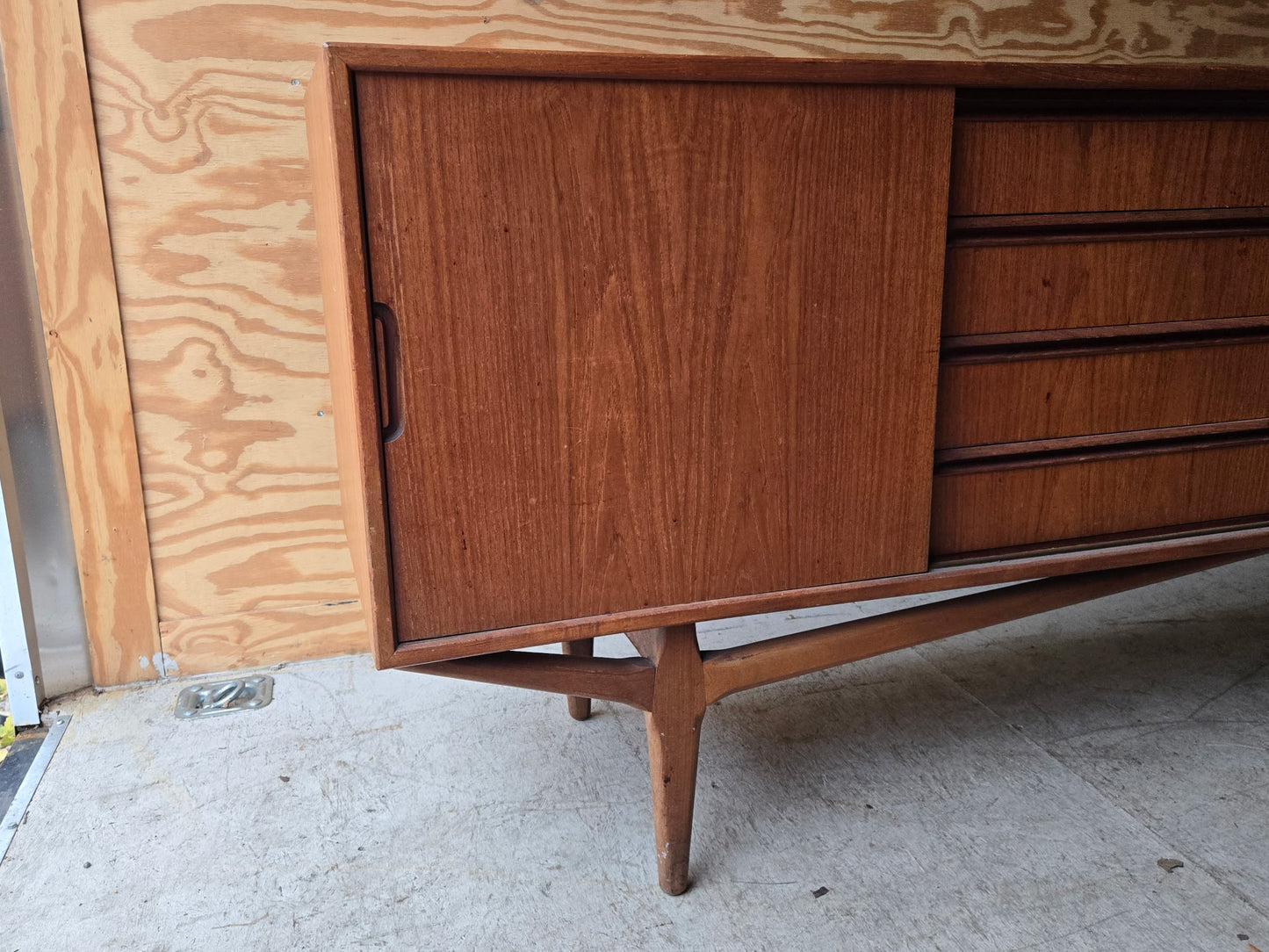 Teak Credenza (Knud Nielsen)