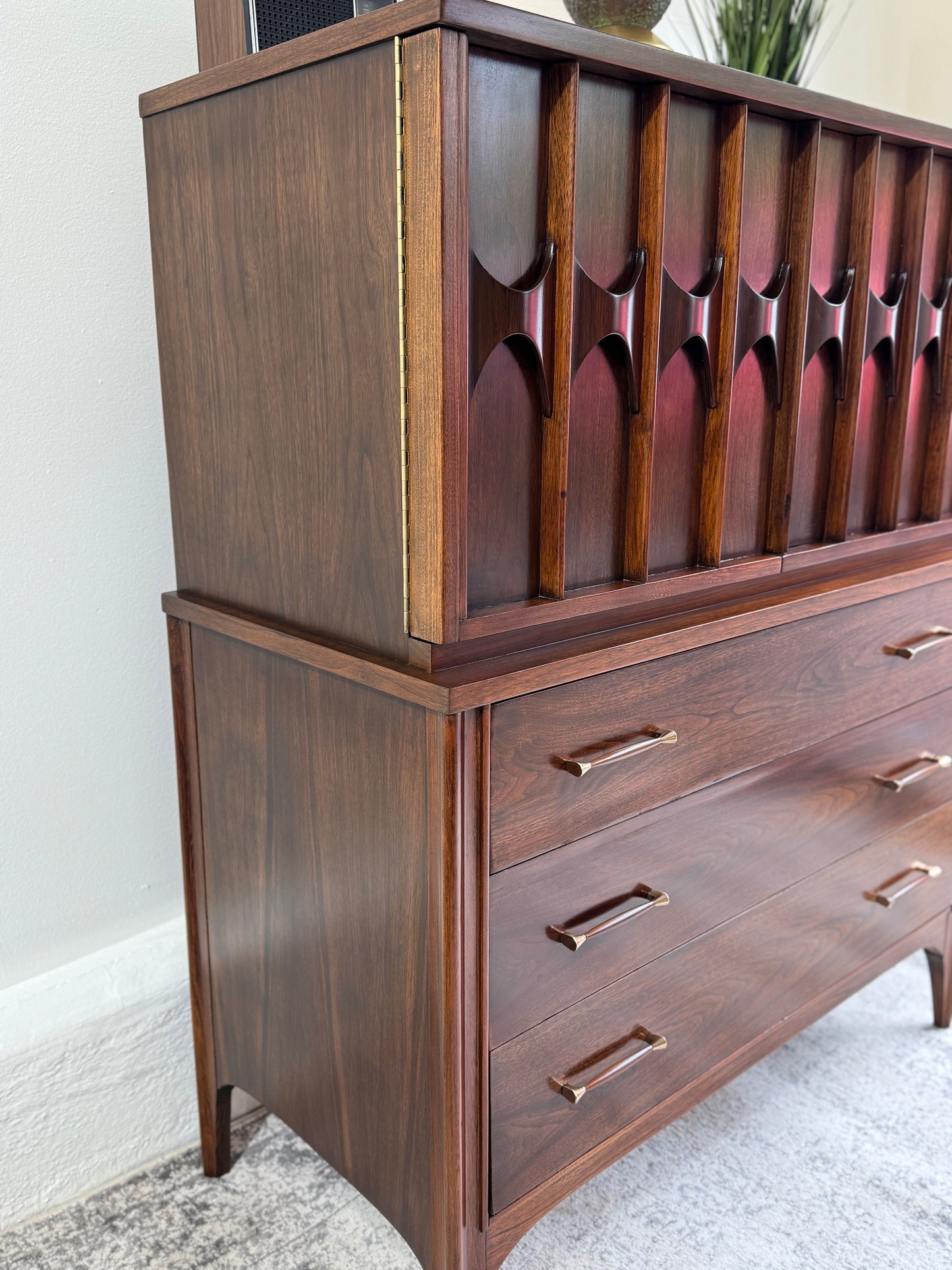 Kent Coffey Perspecta Gentleman’s Chest