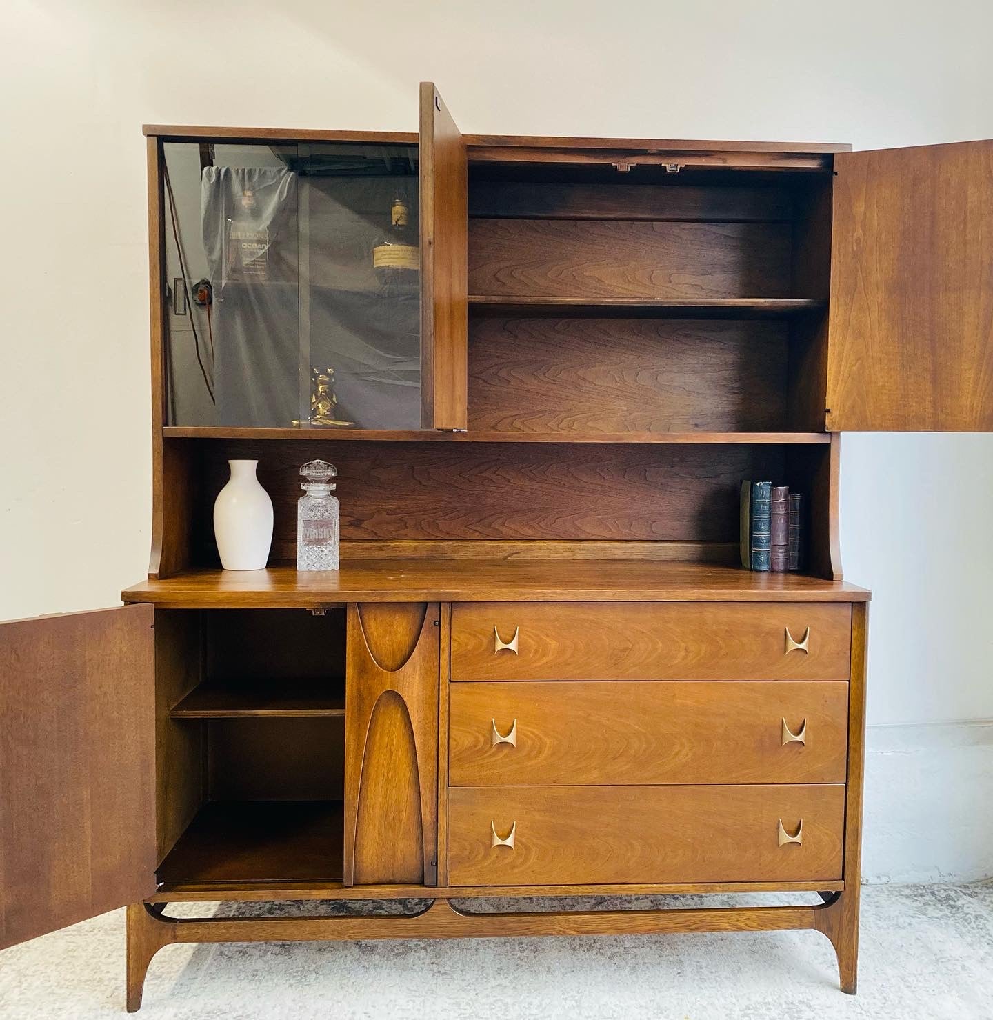 Broyhill BrasĂlia Sideboard