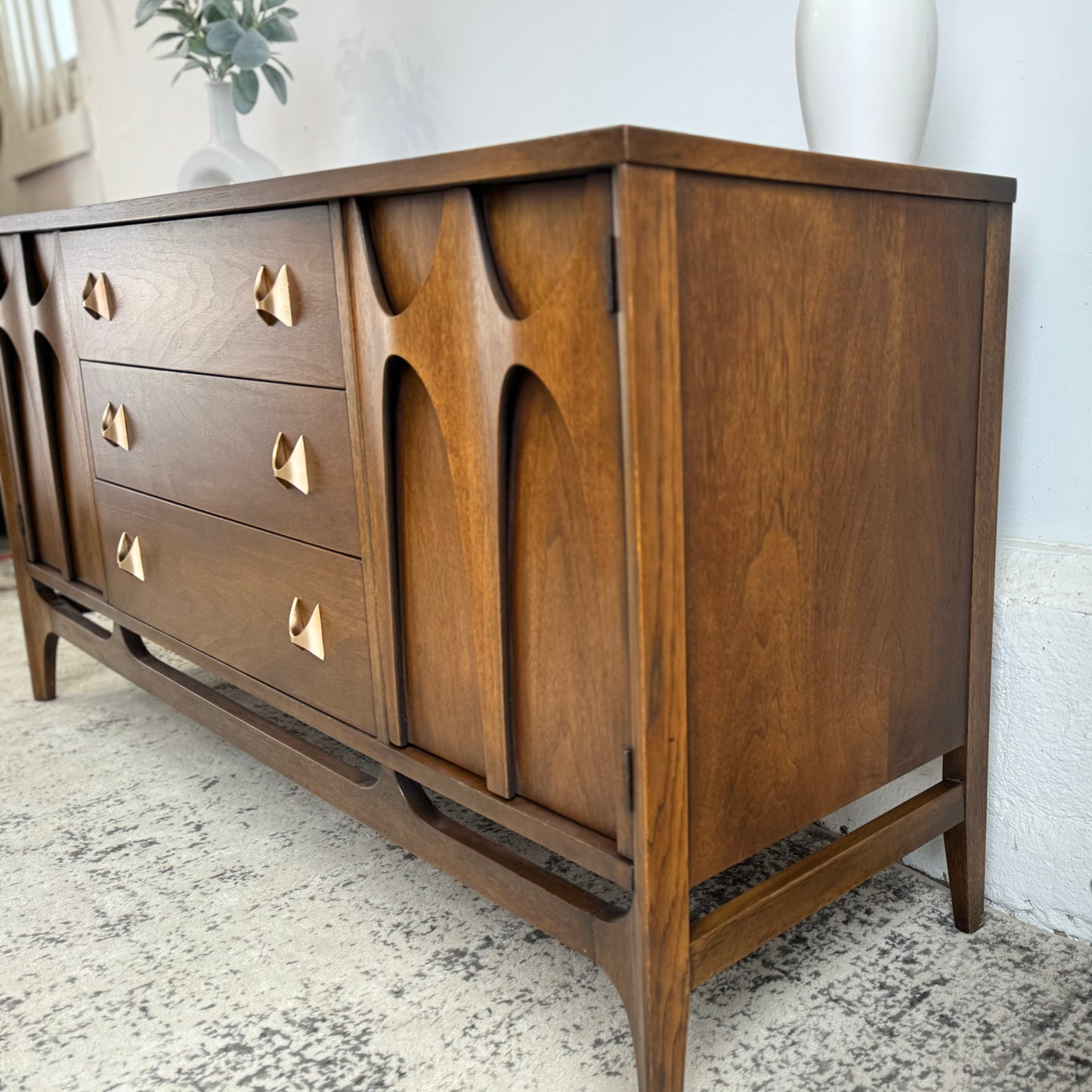 Broyhill Brasília Credenza