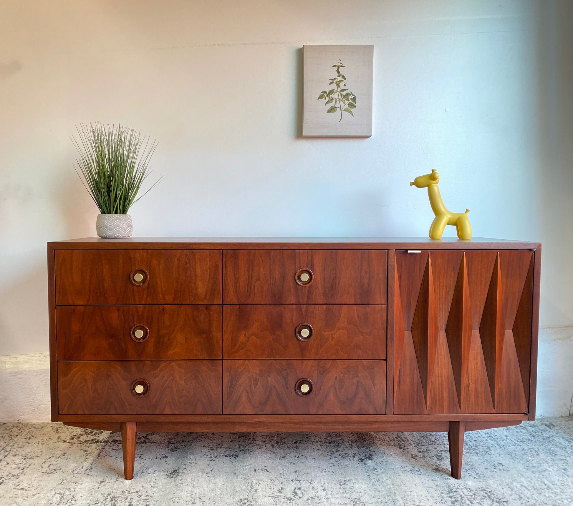 American of Martinsville 6 Drawer Harlequin Dresser American of Martinsville 6 Drawer Harlequin Dresser