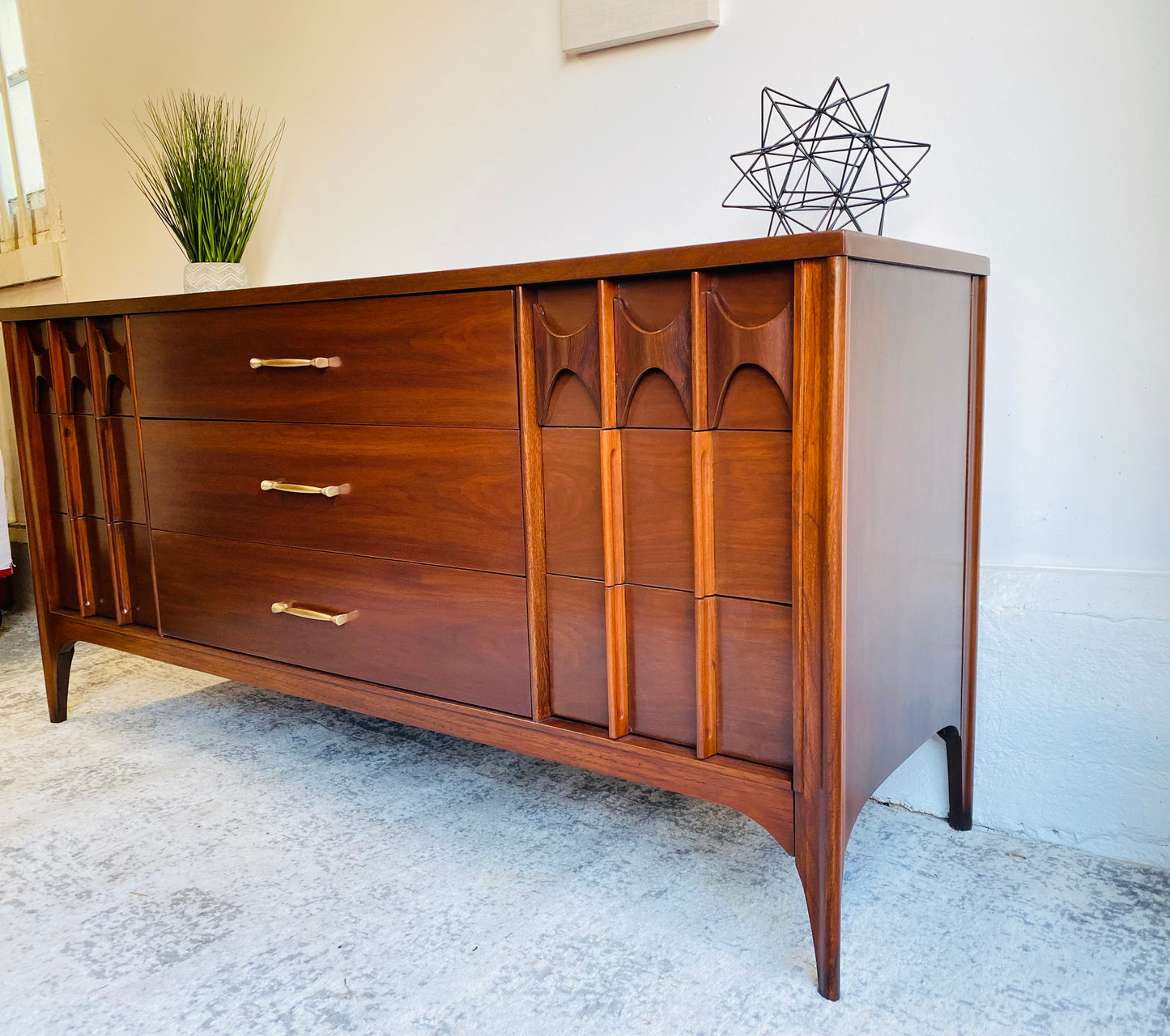 Kent Coffey Perspecta 9 Drawer Dresser