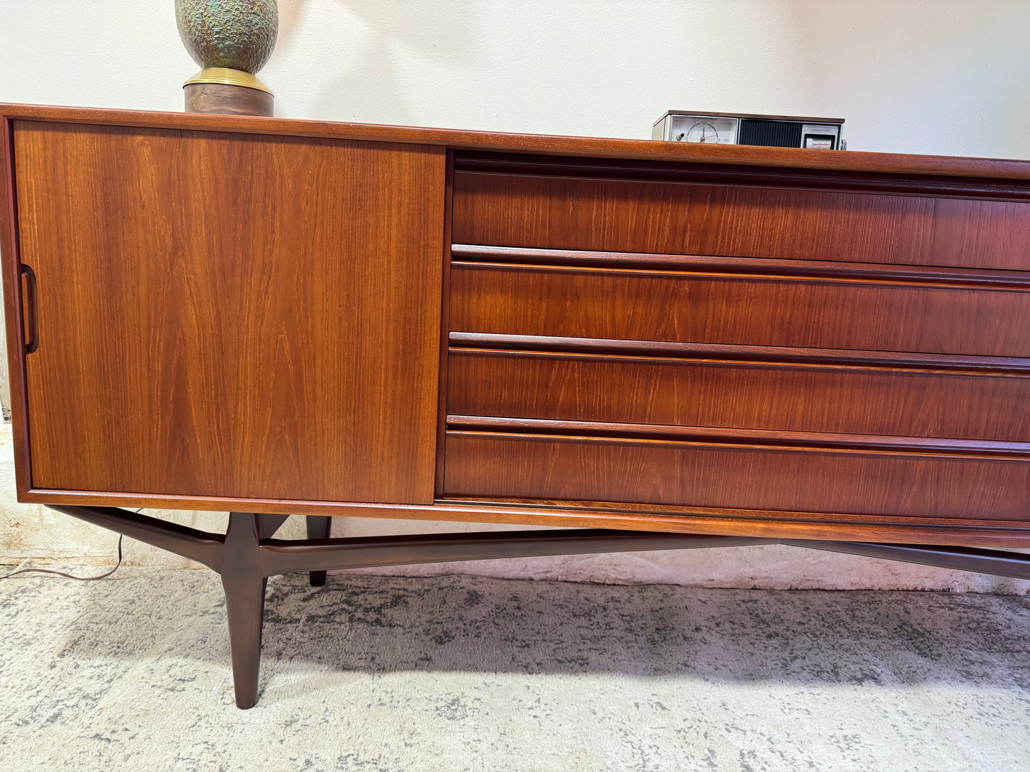 Teak Credenza (Knud Nielsen)