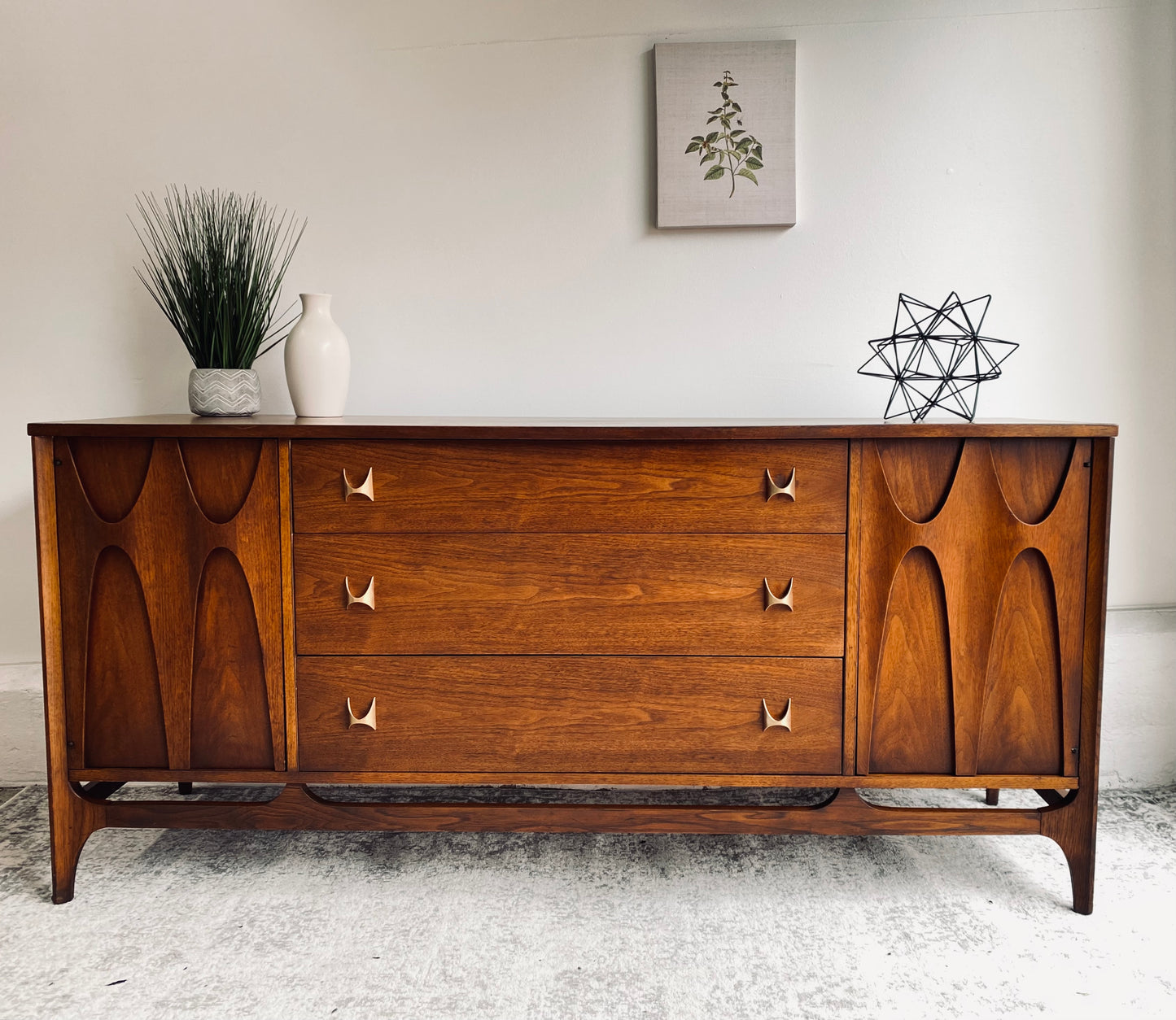 Broyhill Brasília Credenza