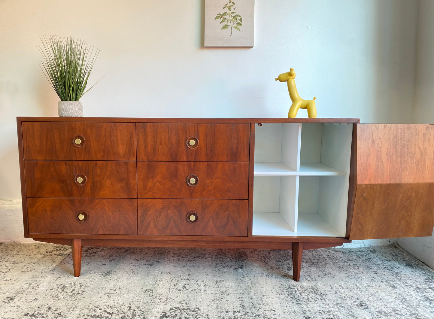 American of Martinsville 6 Drawer Harlequin Dresser