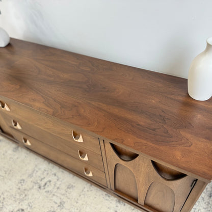 Broyhill Brasília Credenza