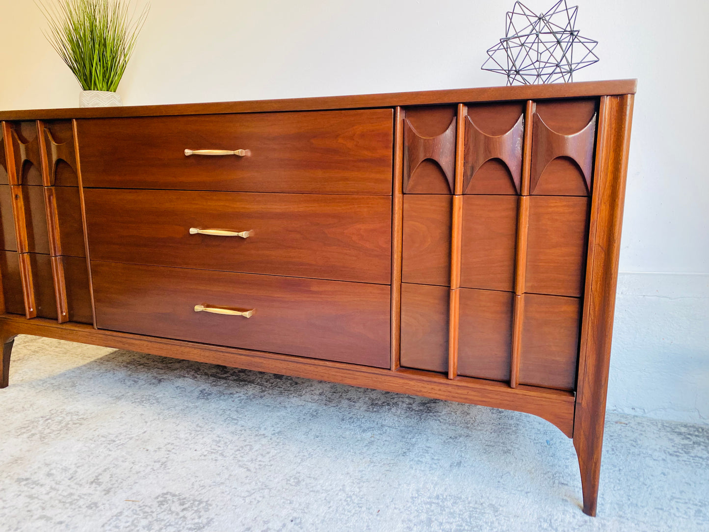 Kent Coffey Perspecta 9 Drawer Dresser