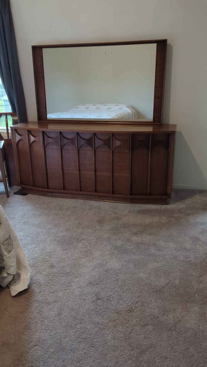 Kent Coffey Perspecta Pedestal 9 Drawer Dresser