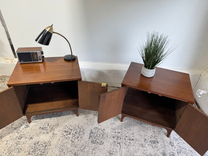 Broyhill Brasília Commode Nightstands