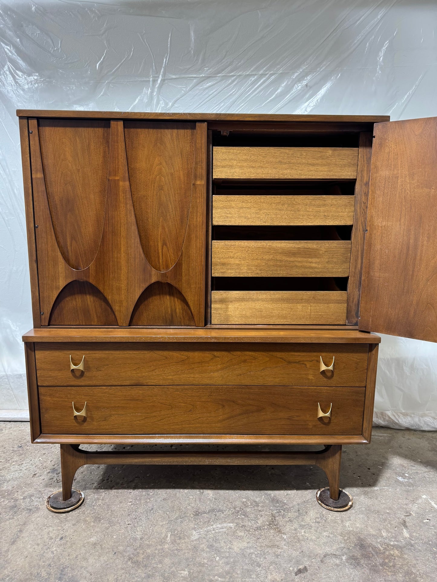 Broyhill Brasília Gentleman’s Chest