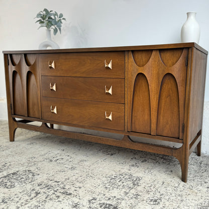 Broyhill Brasília Credenza