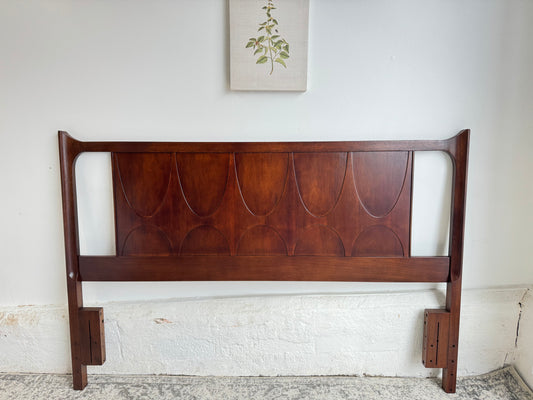 Broyhill Brasilia Queen Headboard