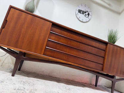 Teak Credenza (Knud Nielsen)