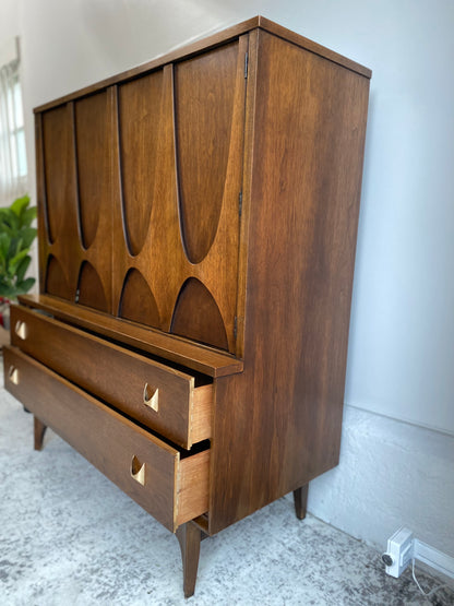 Broyhill Brasília Gentleman’s Chest