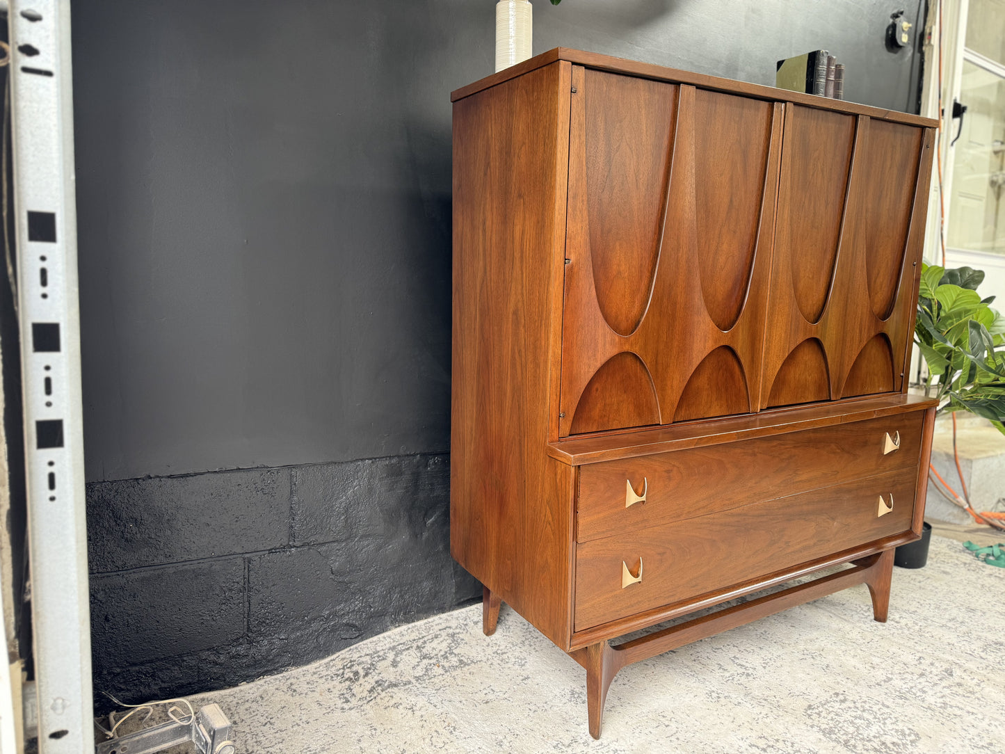 Broyhill Brasília Gentleman’s Chest