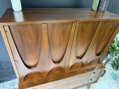 Broyhill Brasília Gentleman’s Chest