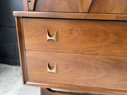 Broyhill Brasília Gentleman’s Chest