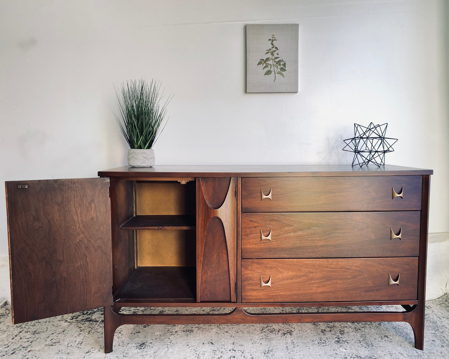 Broyhill Brasília Sideboard