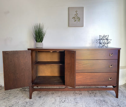 Broyhill Brasília Sideboard